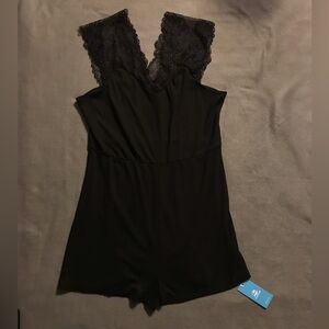 NWT Cupshe Lace Neck Romper